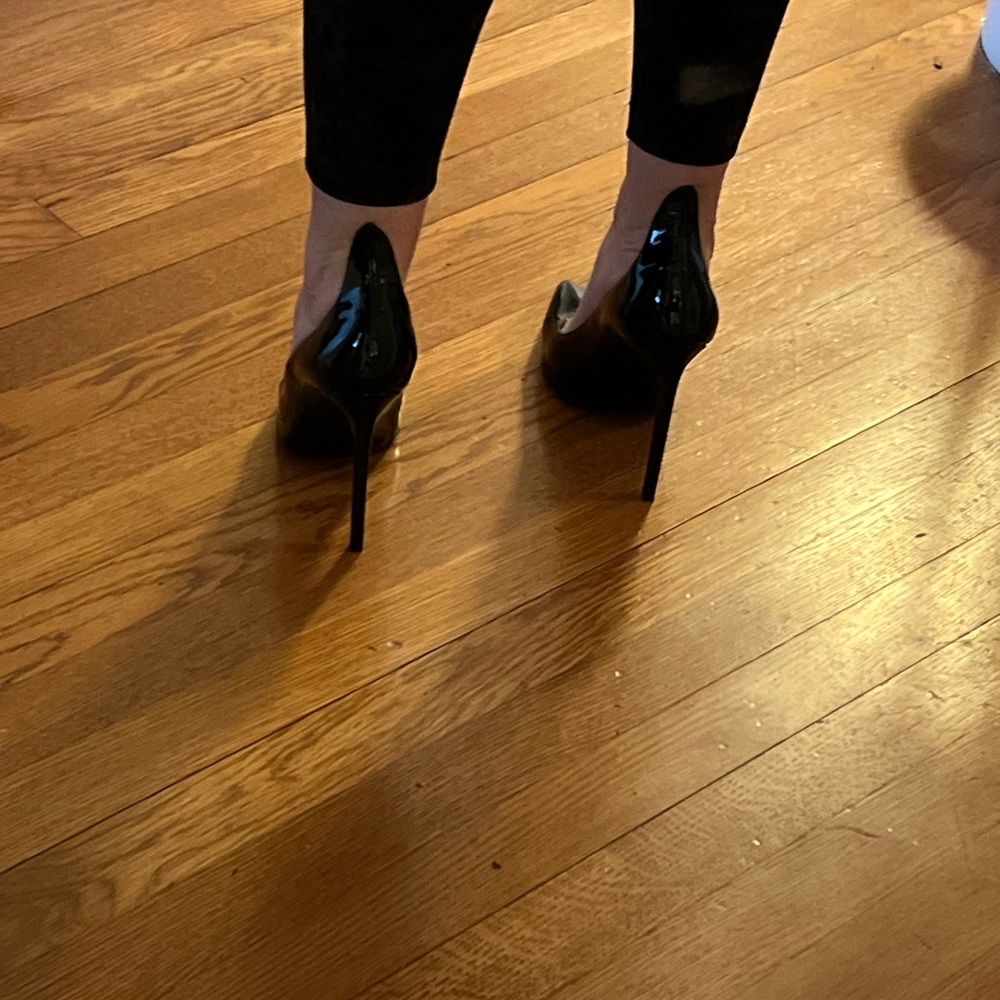 Saint Laurent Glossy Black Heels - Picture 11 of 11